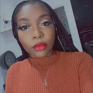 Meet your Posher, Alexa